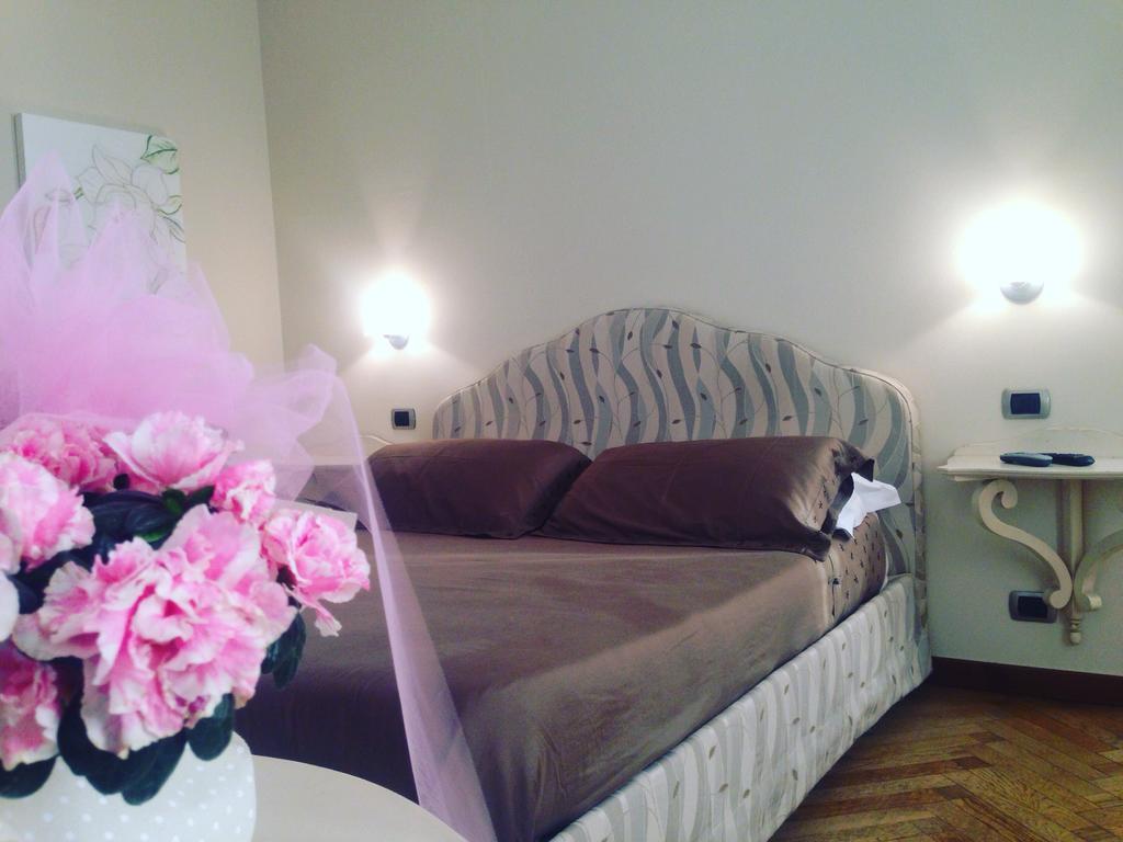 Hotel Langa In Cortemilia Екстериор снимка