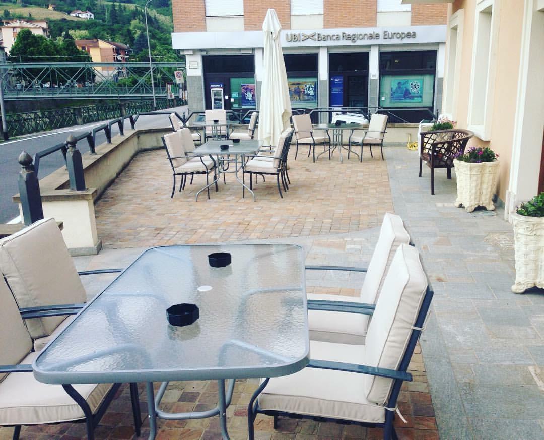 Hotel Langa In Cortemilia Екстериор снимка